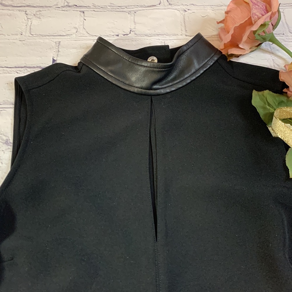 A.L.C. Dallas Sleeveless Black Keyhole Top - Picture 4 of 11